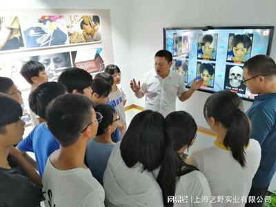 趣味性禁毒教育VR體驗設備、VR禁毒基地、多媒體禁毒教育產(chǎn)品配置