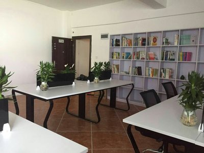 三亞海眾教育咨詢 點亮未來，規劃啟航